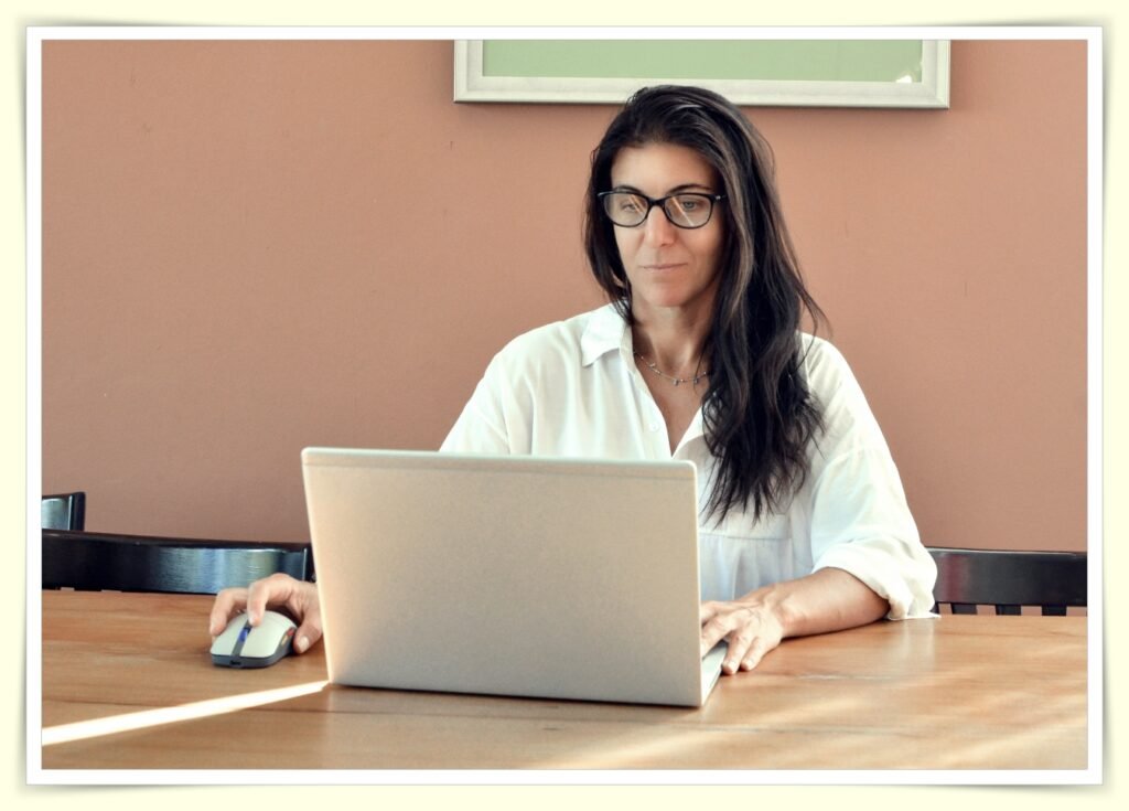 organized monthly budget spreadsheet showing savings progress